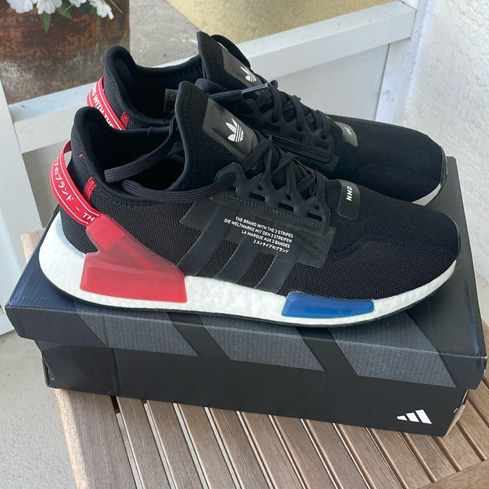 Adidas men’s sneakers NMD size 11